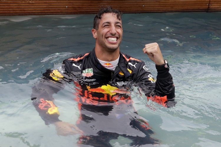 Betting websites believe that Daniel Ricciardo can make it back-to-back podium finishes