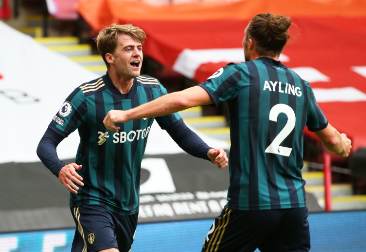 Leeds United phải chờ đến những phút cuối trận mới có thể ăn mừng bàn thắng quý giá tại vòng 3 Premier League.