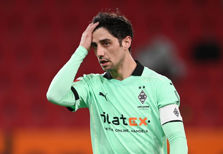 Champions League: Lars Stindl missed the penalty in Borussia Monchengladbach's 3-1 away defeat vs FC Augsburg