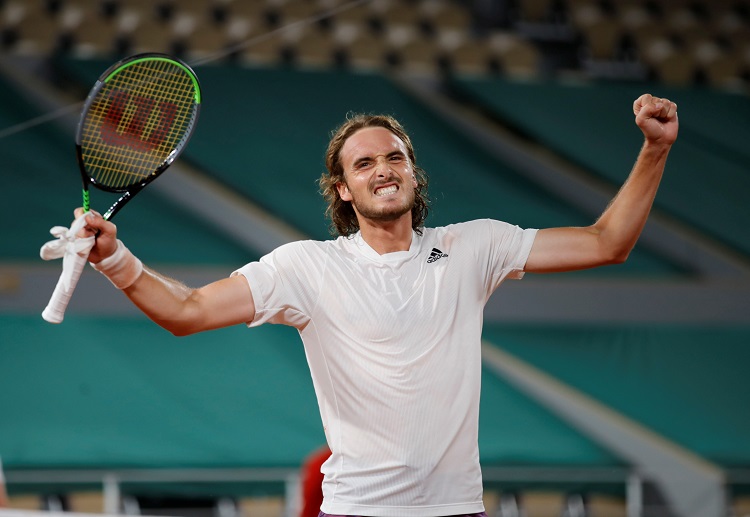 Tsitsipas đánh bại “khắc tinh” Medvedev tại bán kết Roland Garros 2021
