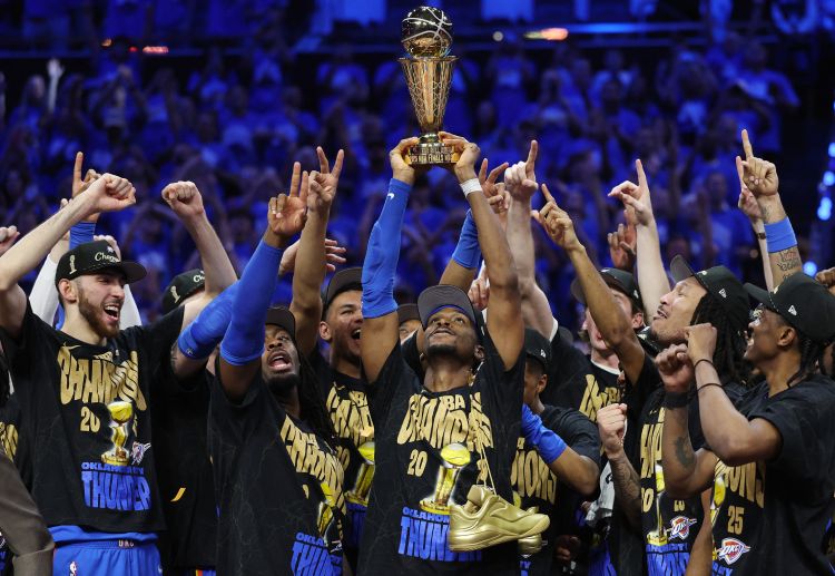 NBA 独揽三奖